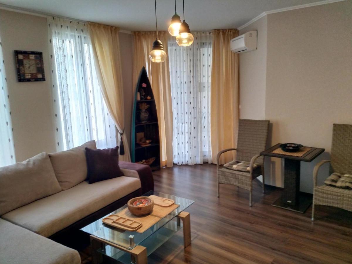Apartment Melody Бургас Екстериор снимка